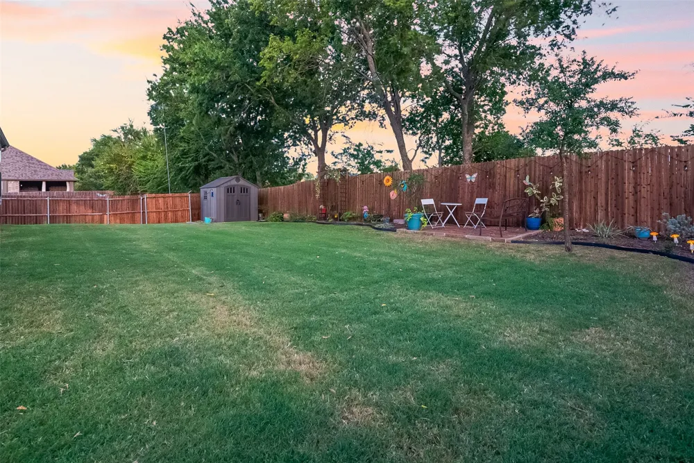 201 Providence Drive Van Alstyne, TX 75495
