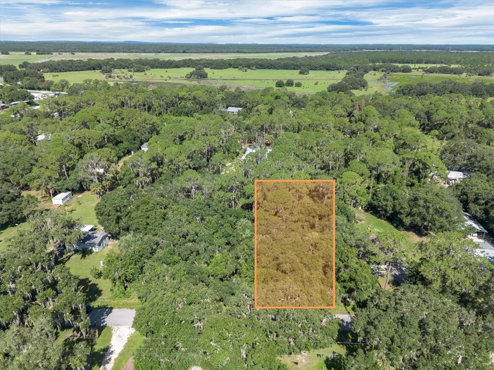 BEACH PARKWAY Lake Wales, FL 33898