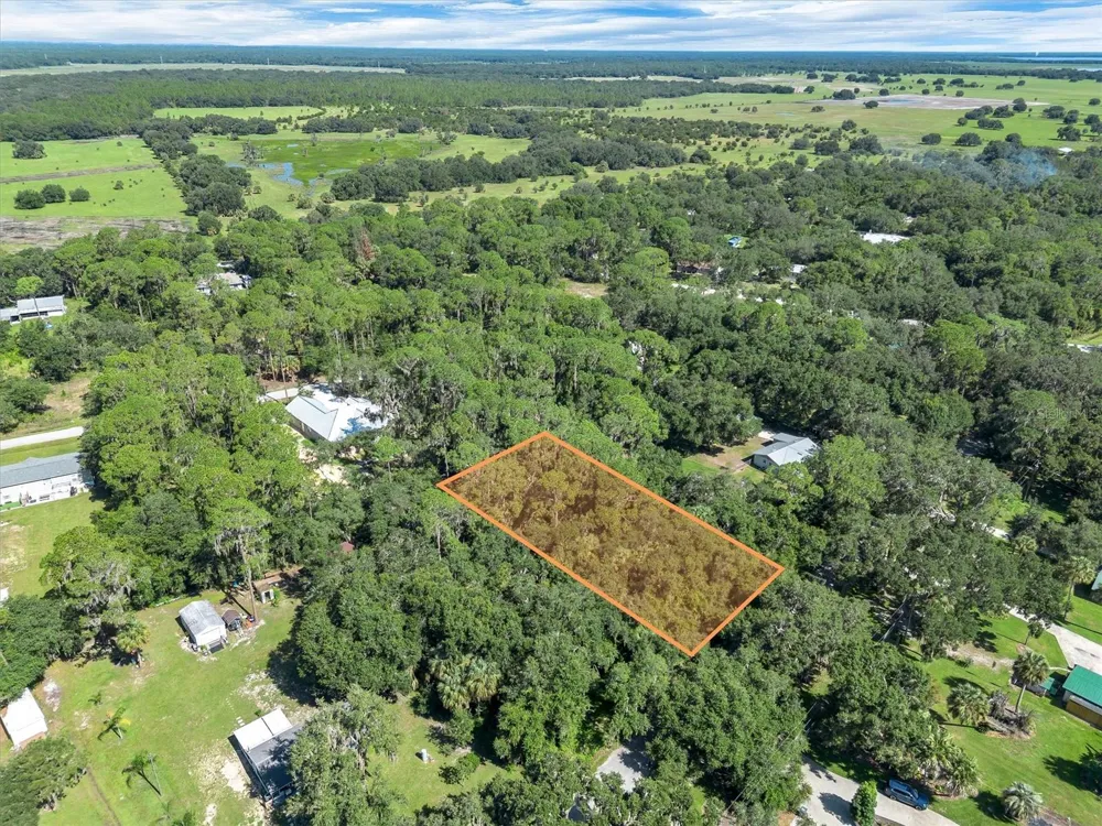 BEACH PARKWAY Lake Wales, FL 33898