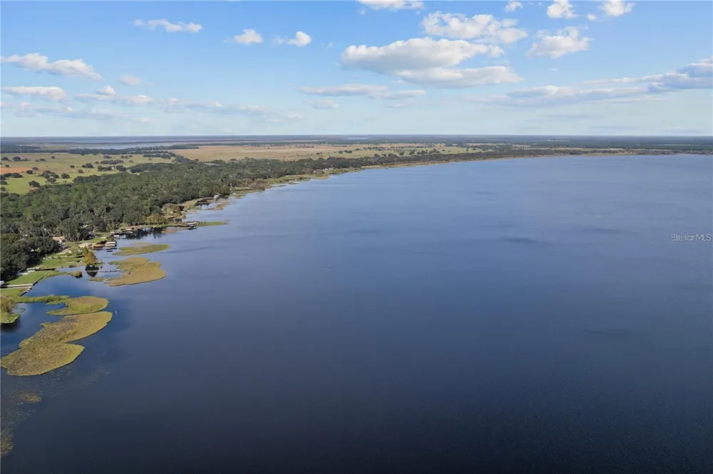 BEACH PARKWAY Lake Wales, FL 33898