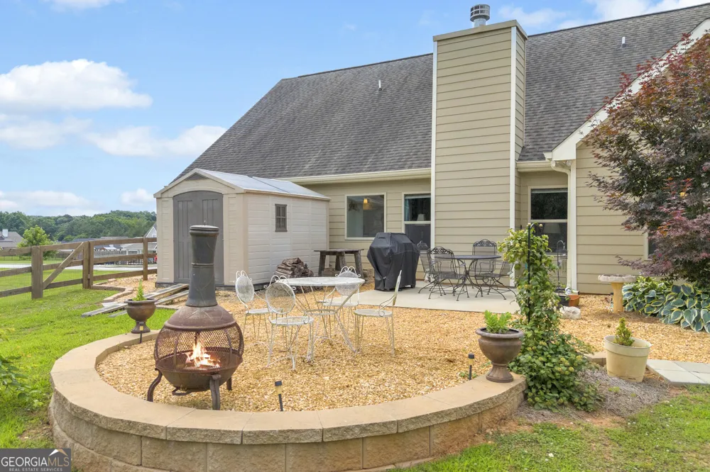 70 Glenn TRL Winder, GA 30680