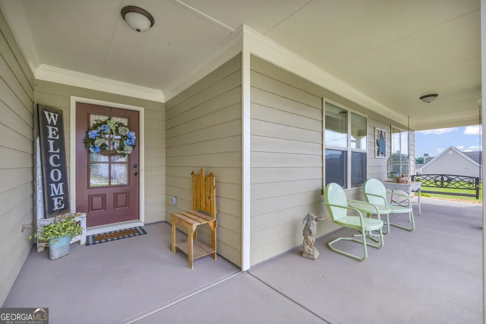 70 Glenn TRL Winder, GA 30680