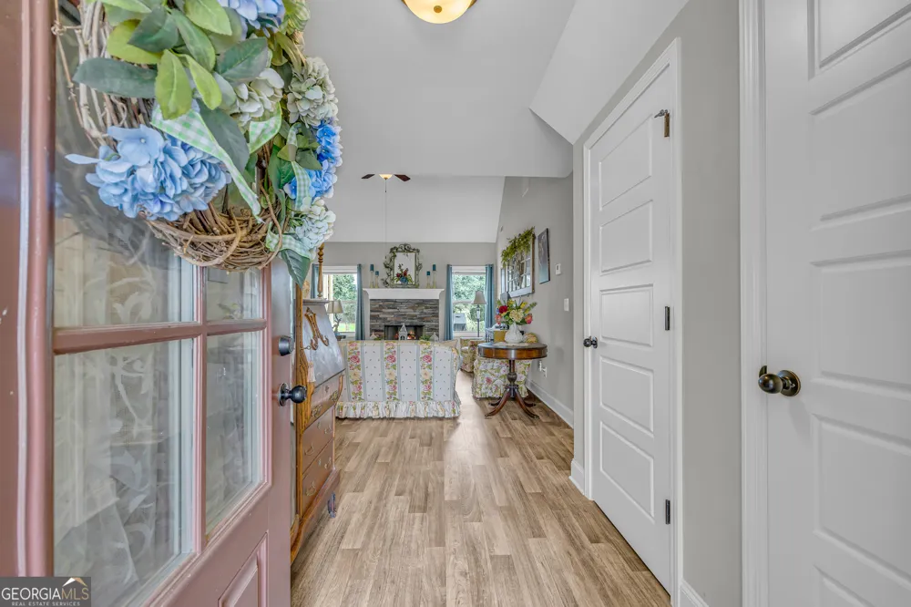 70 Glenn TRL Winder, GA 30680