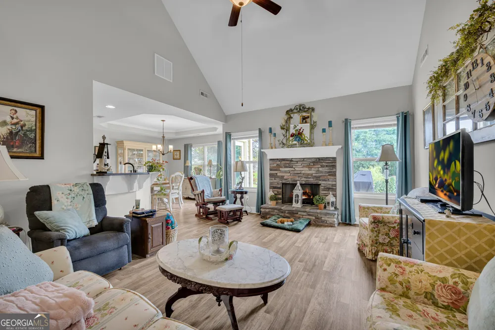 70 Glenn TRL Winder, GA 30680