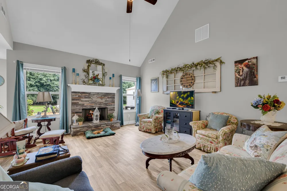 70 Glenn TRL Winder, GA 30680