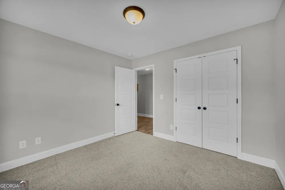 70 Glenn TRL Winder, GA 30680