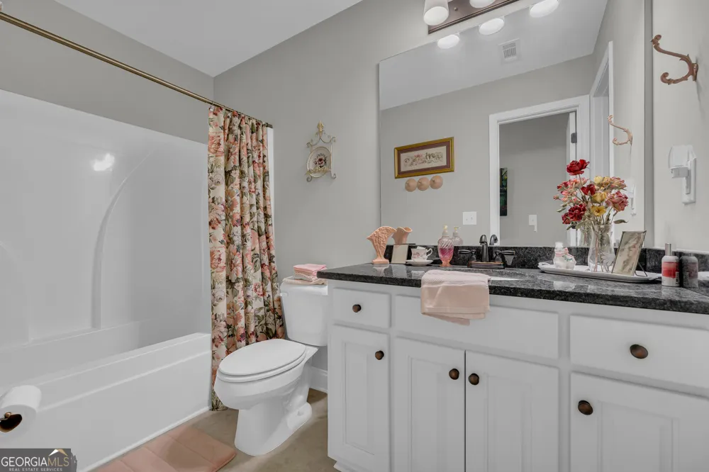 70 Glenn TRL Winder, GA 30680