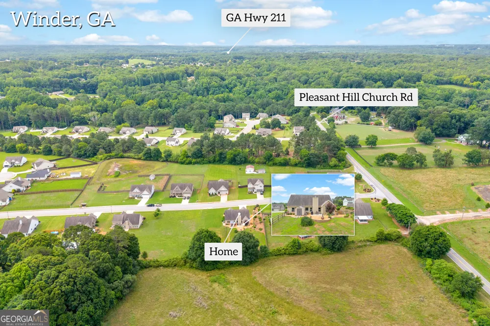 70 Glenn TRL Winder, GA 30680