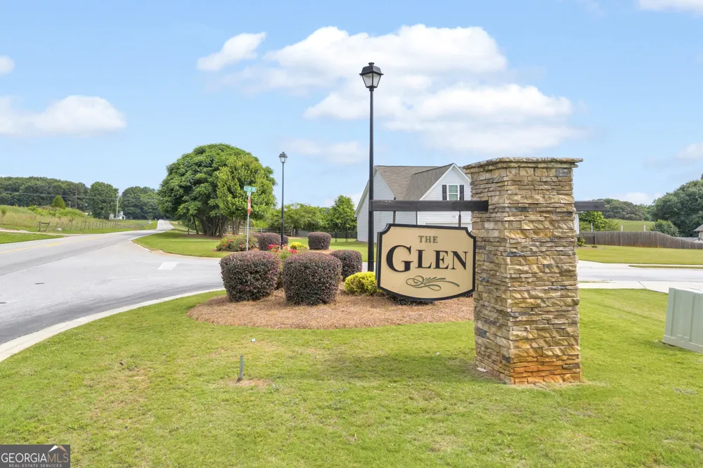 70 Glenn TRL Winder, GA 30680