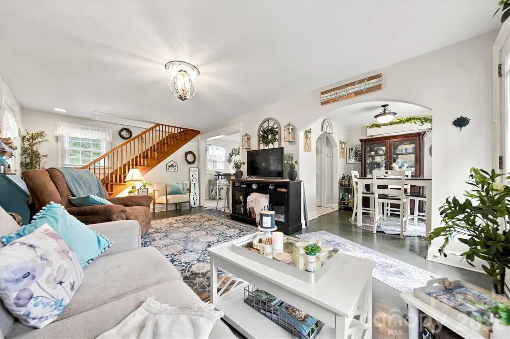 239 Anderson Street Morganton, NC 28655