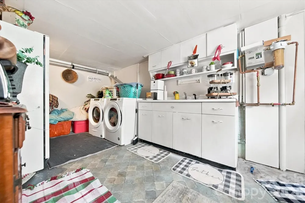 239 Anderson Street Morganton, NC 28655