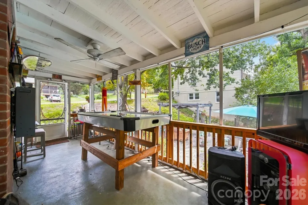 239 Anderson Street Morganton, NC 28655