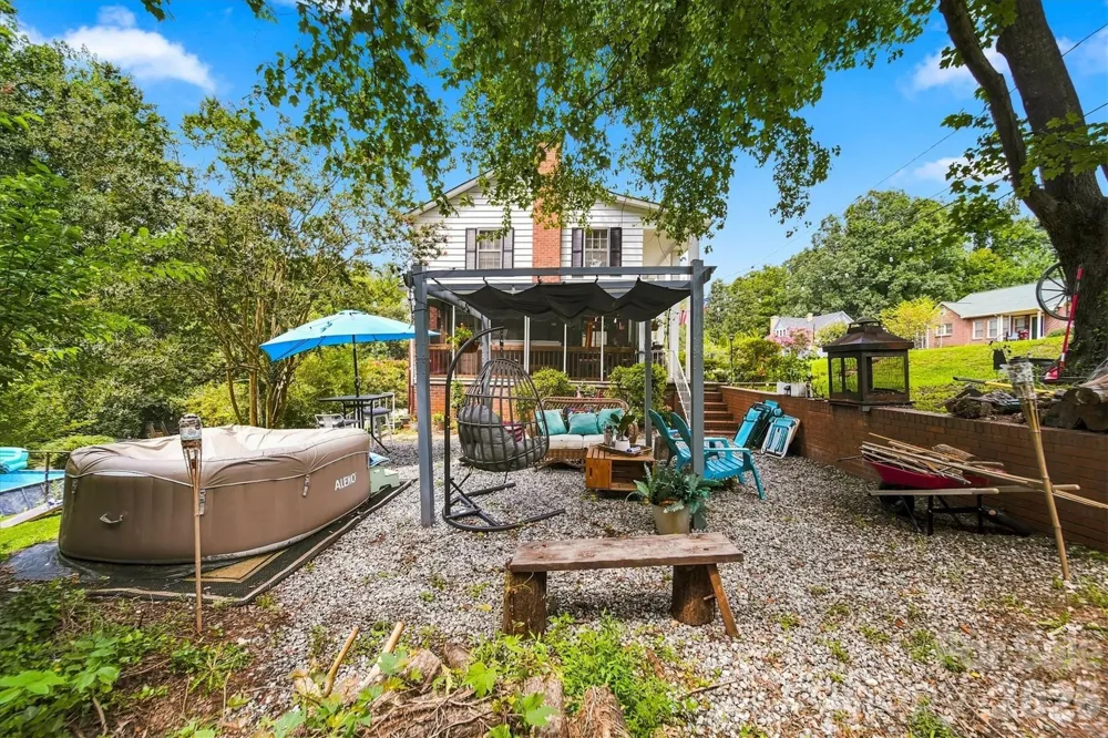 239 Anderson Street Morganton, NC 28655