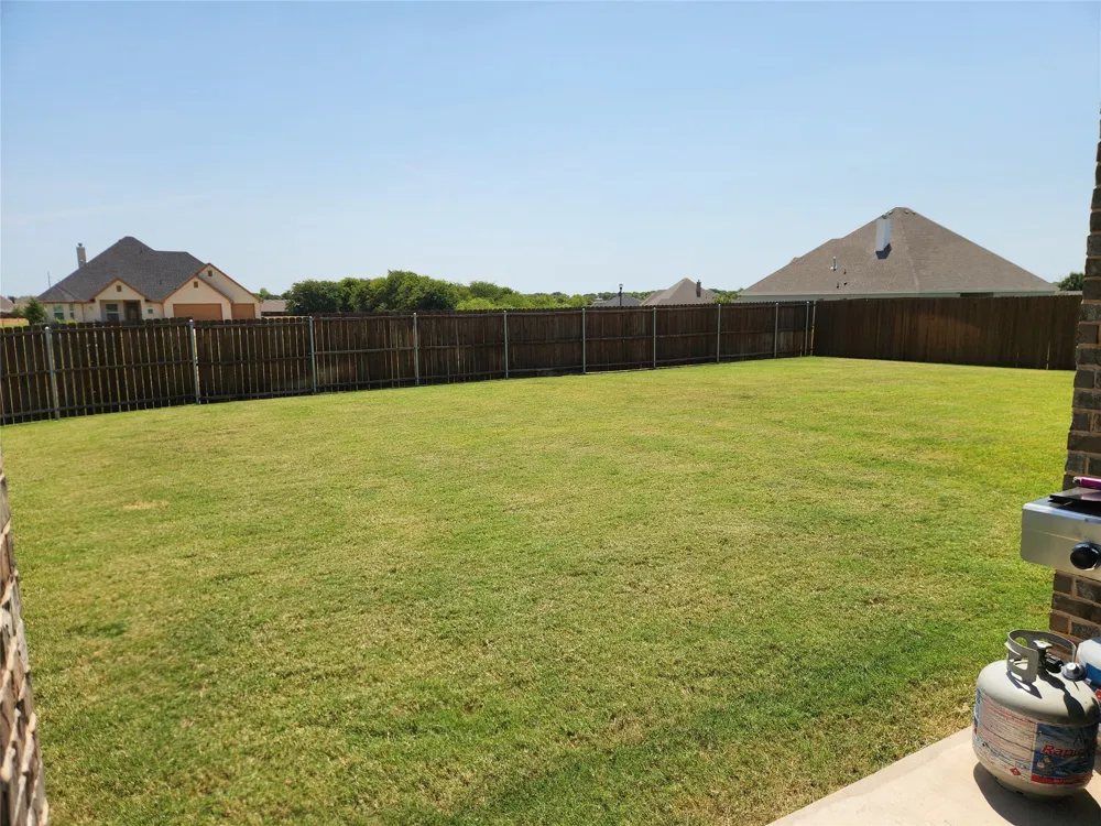 1000 Nogalito Avenue Crowley, TX 76036