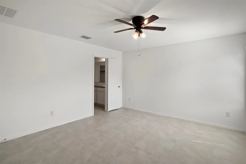 11807 Marcellus Way Justin, TX 76247