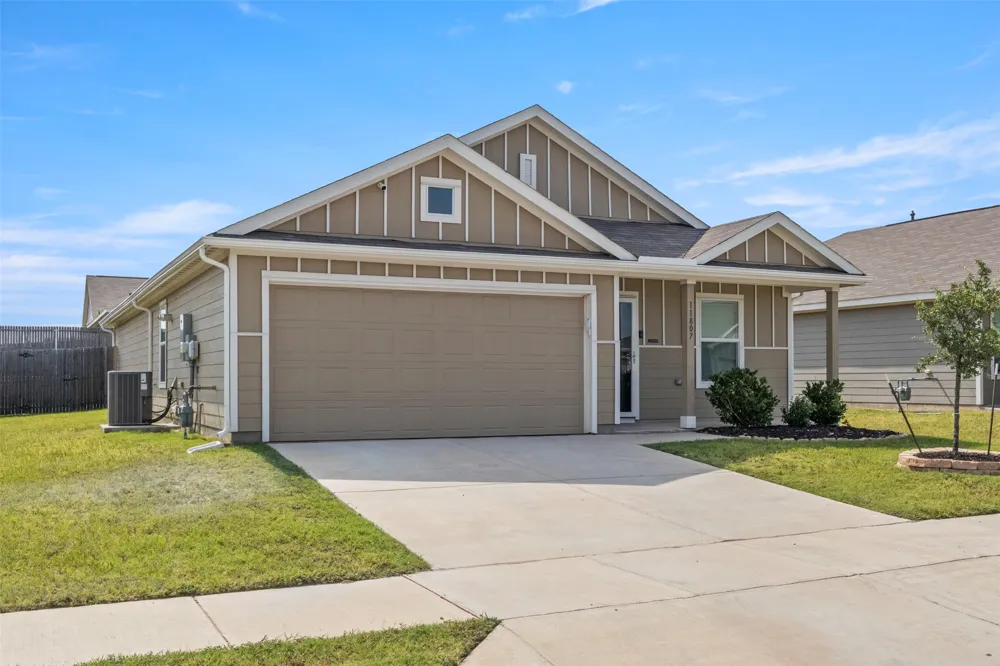 11807 Marcellus Way Justin, TX 76247
