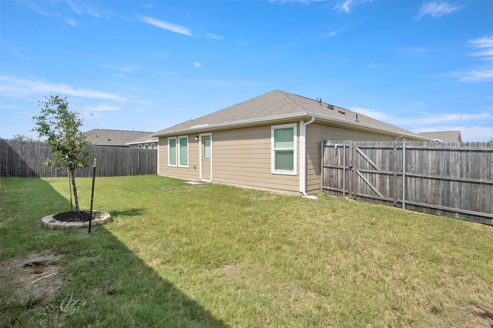 11807 Marcellus Way Justin, TX 76247
