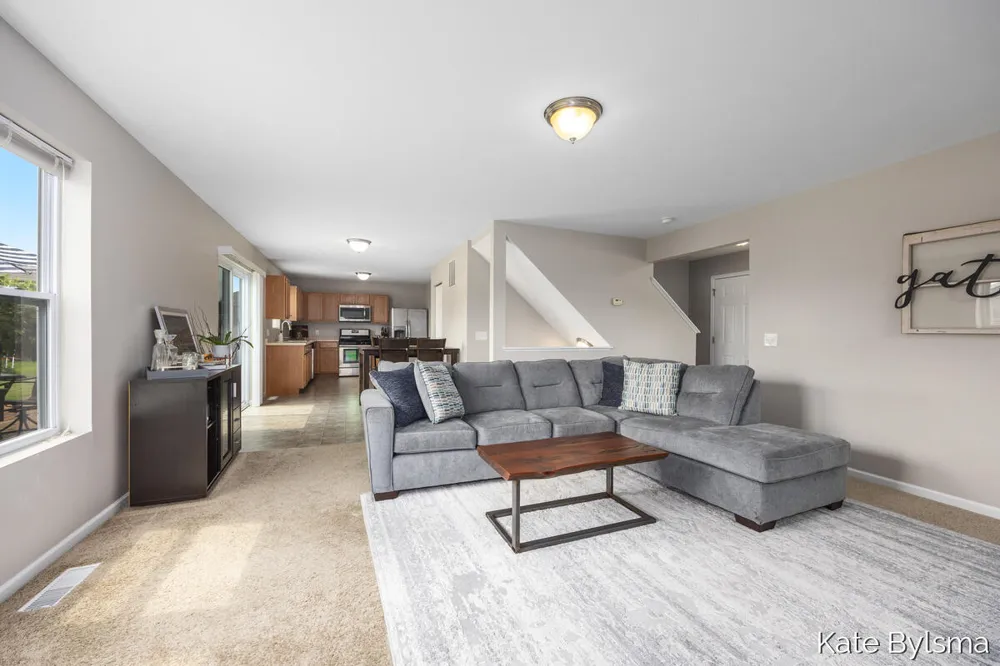 4614 Quaker Hill Court Kentwood, MI 49512