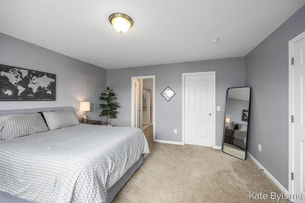 4614 Quaker Hill Court Kentwood, MI 49512