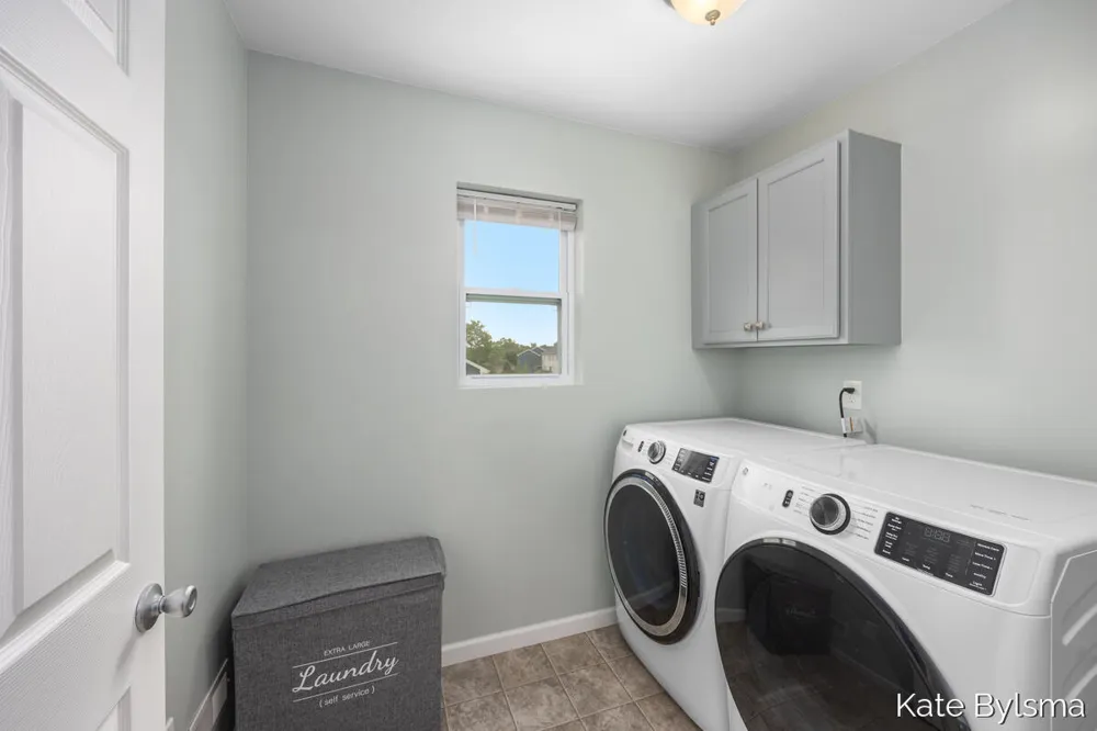 4614 Quaker Hill Court Kentwood, MI 49512