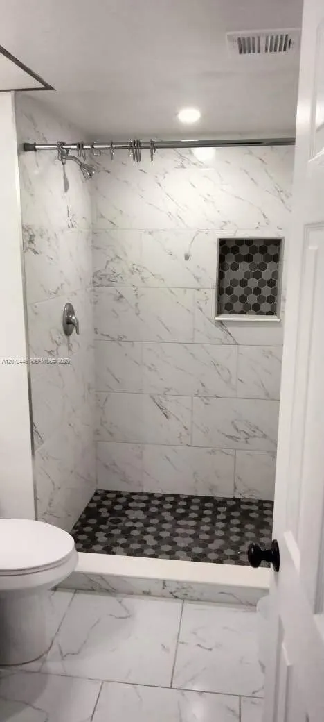 3001 NW 48th Ave #333 Lauderdale Lakes, FL 33313