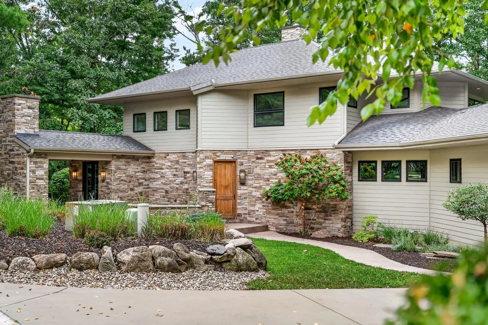 2246 Shelter Pointe Drive Kalamazoo City, MI 49008