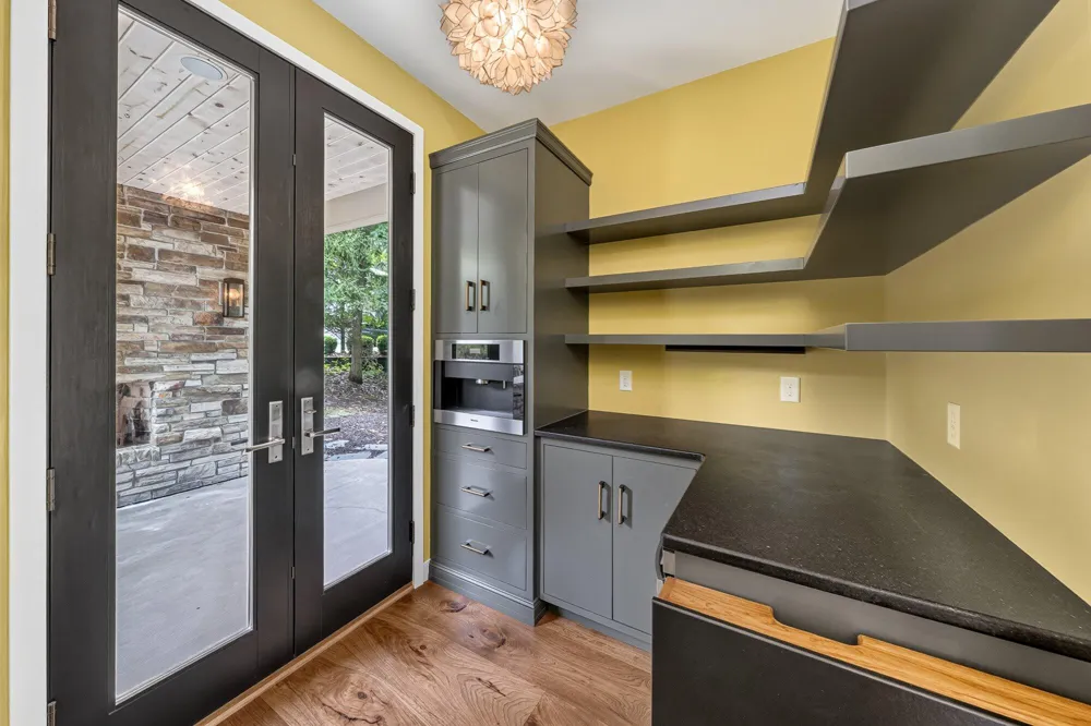 2246 Shelter Pointe Drive Kalamazoo City, MI 49008