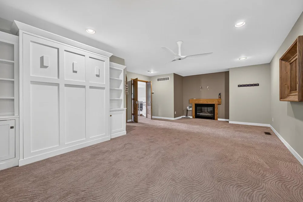 2246 Shelter Pointe Drive Kalamazoo City, MI 49008