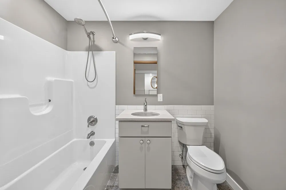 2246 Shelter Pointe Drive Kalamazoo City, MI 49008
