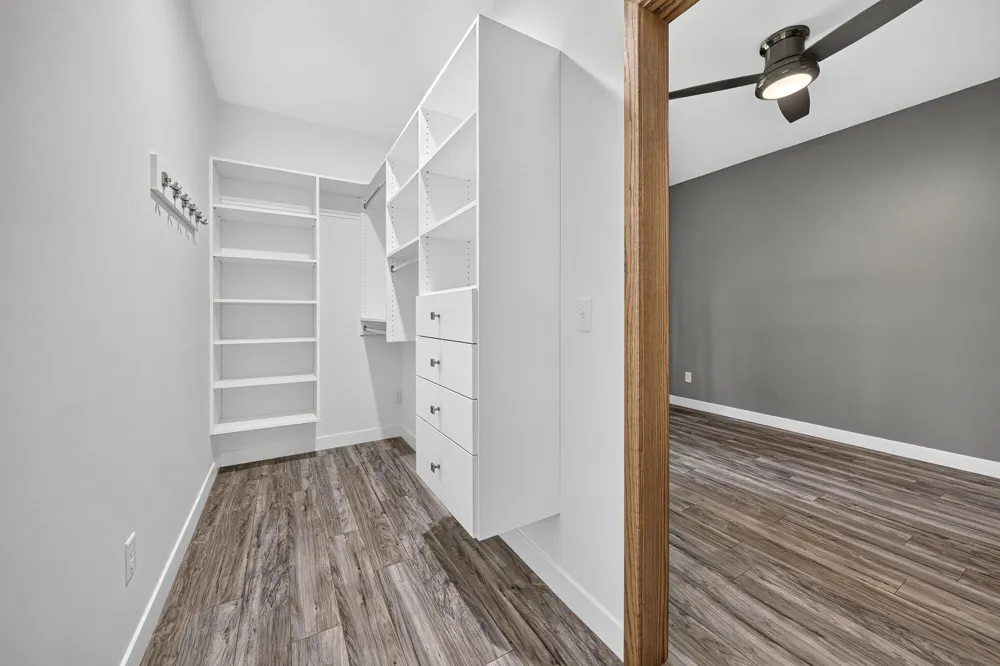 2246 Shelter Pointe Drive Kalamazoo City, MI 49008