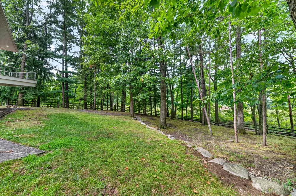 2246 Shelter Pointe Drive Kalamazoo City, MI 49008