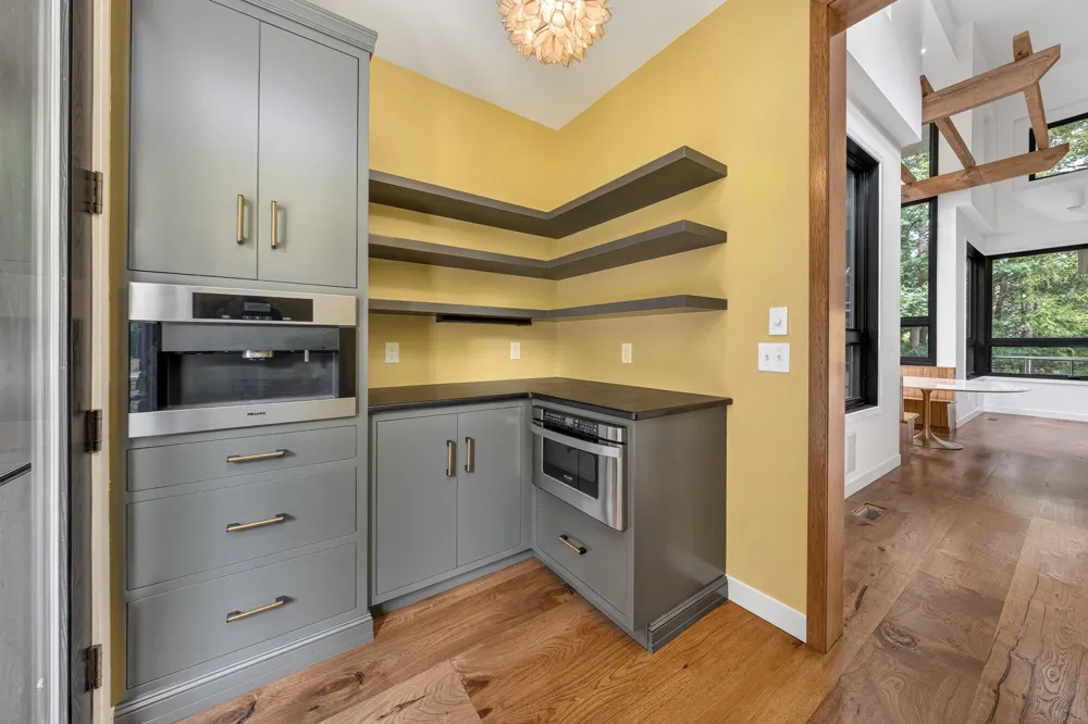 2246 Shelter Pointe Drive Kalamazoo City, MI 49008