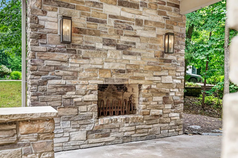 2246 Shelter Pointe Drive Kalamazoo City, MI 49008