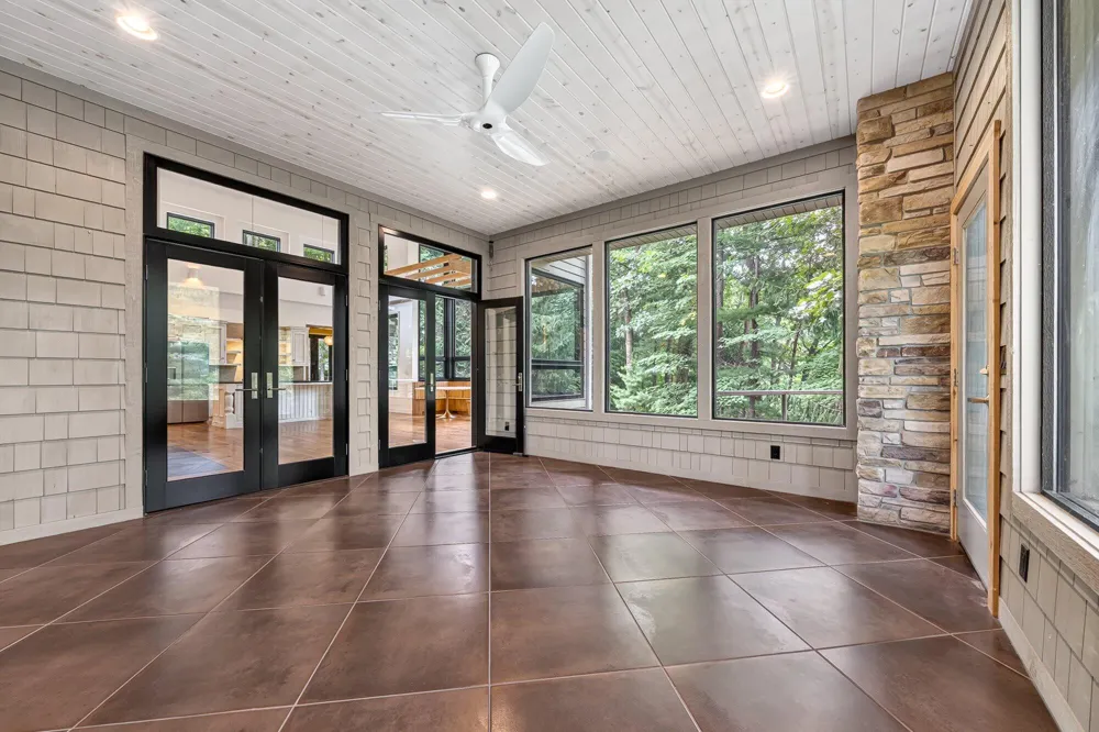 2246 Shelter Pointe Drive Kalamazoo City, MI 49008