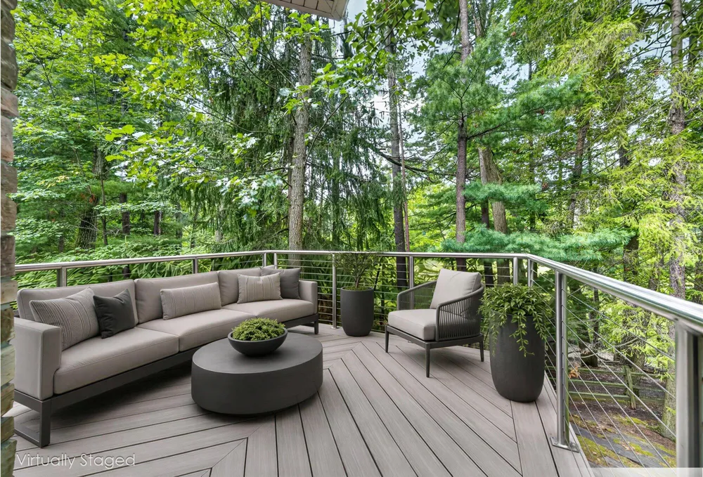 2246 Shelter Pointe Drive Kalamazoo City, MI 49008