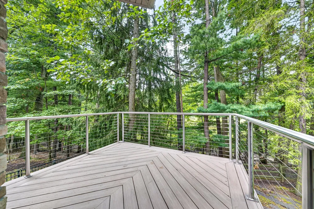 2246 Shelter Pointe Drive Kalamazoo City, MI 49008