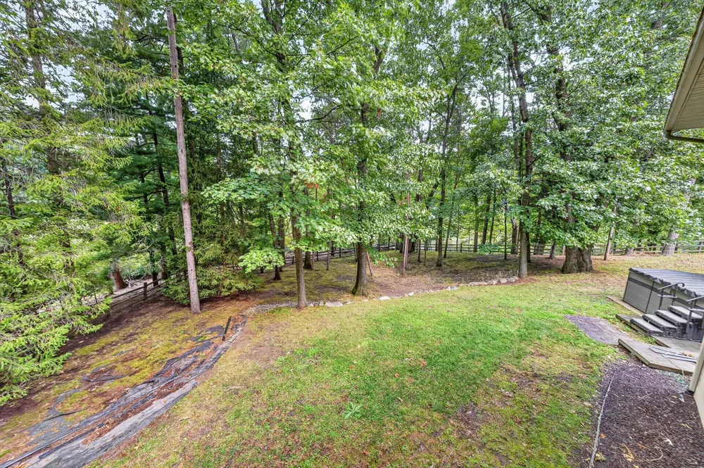2246 Shelter Pointe Drive Kalamazoo City, MI 49008