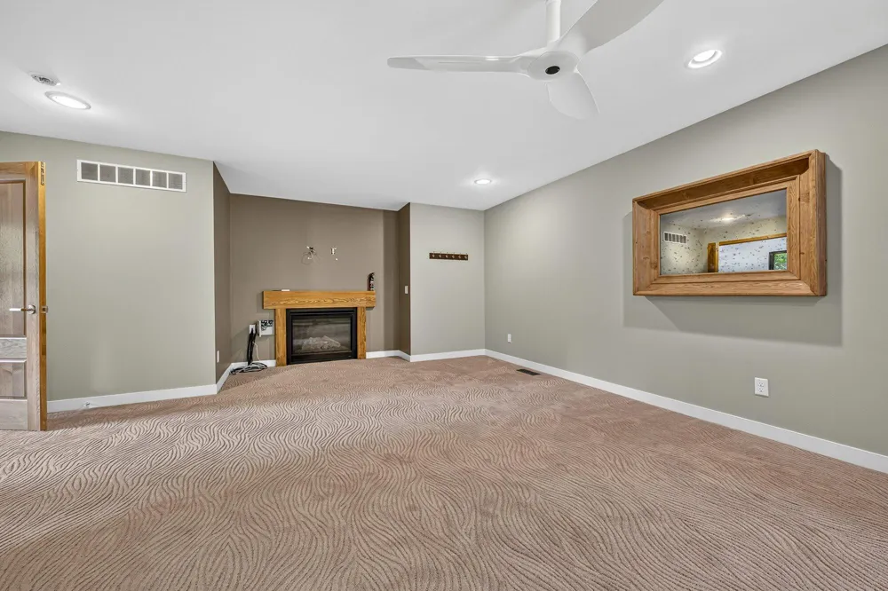 2246 Shelter Pointe Drive Kalamazoo City, MI 49008