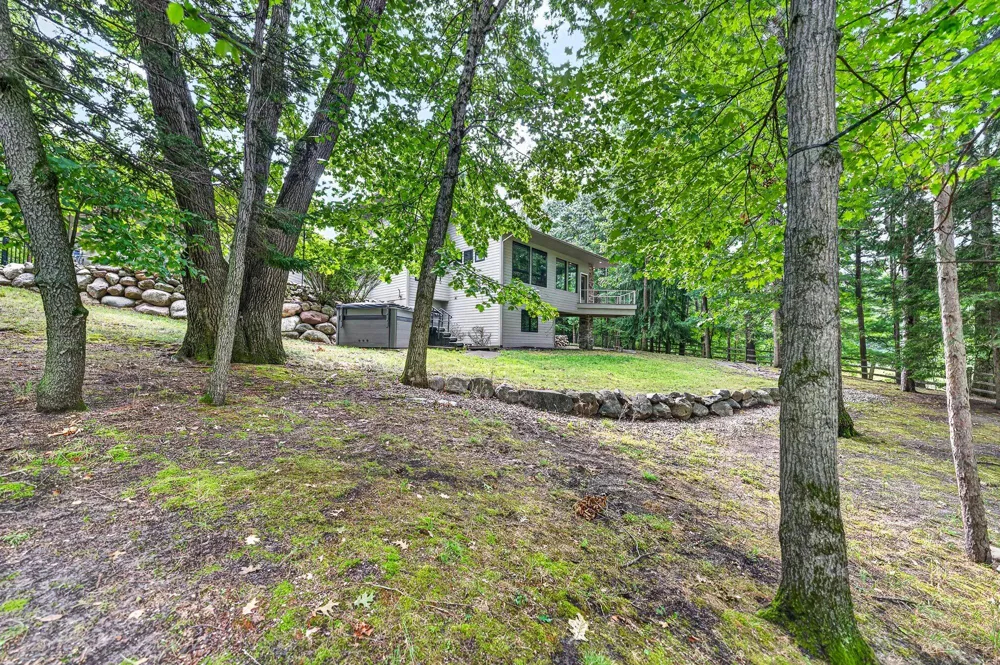2246 Shelter Pointe Drive Kalamazoo City, MI 49008
