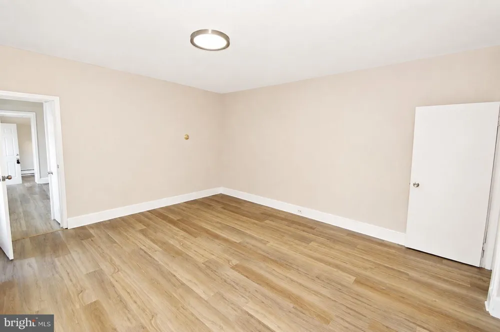 29 GARDEN STREET Mount Holly, NJ 08060
