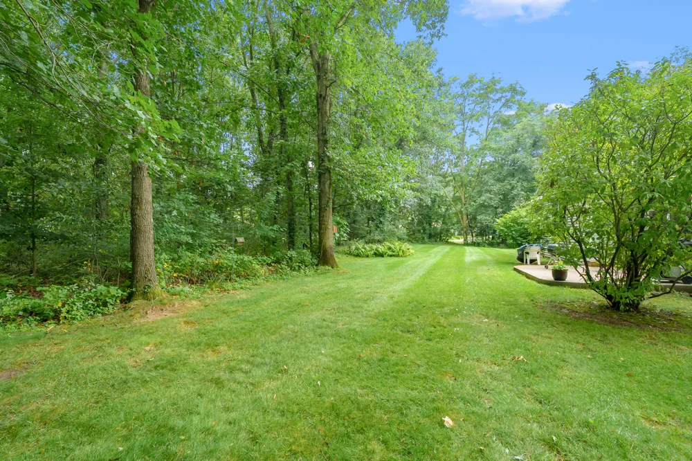 48655 Beulah Way Mattawan, MI 49071