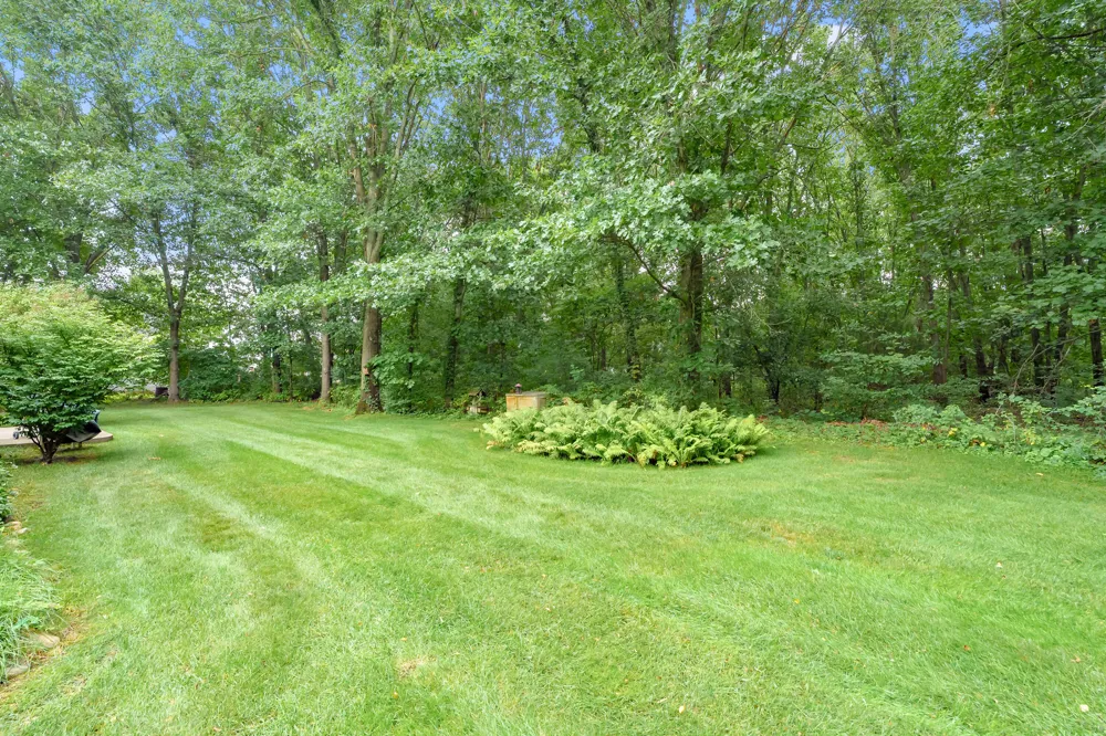 48655 Beulah Way Mattawan, MI 49071