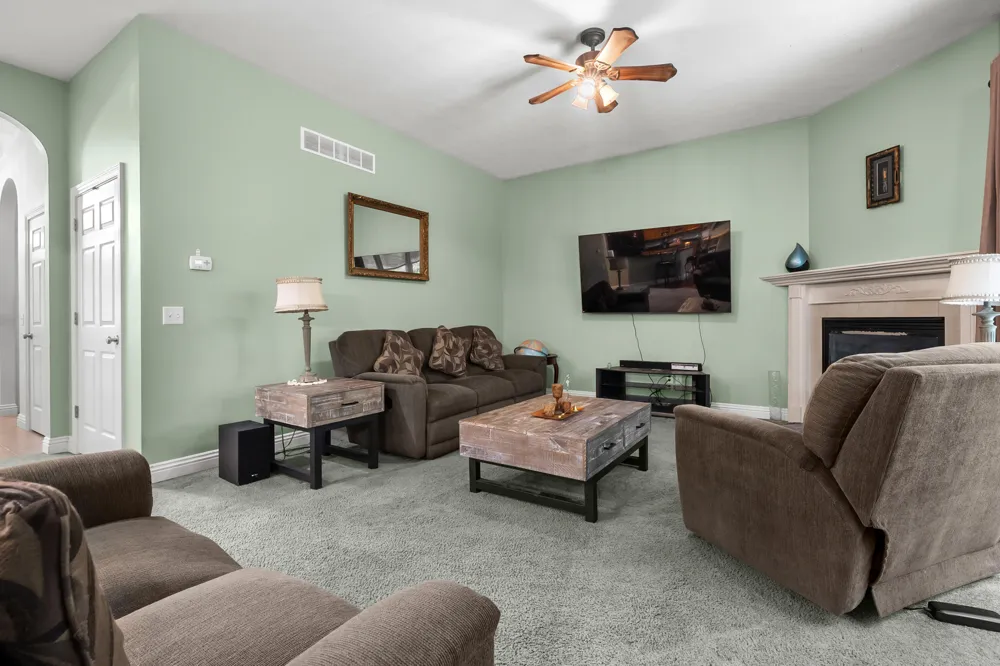 48655 Beulah Way Mattawan, MI 49071