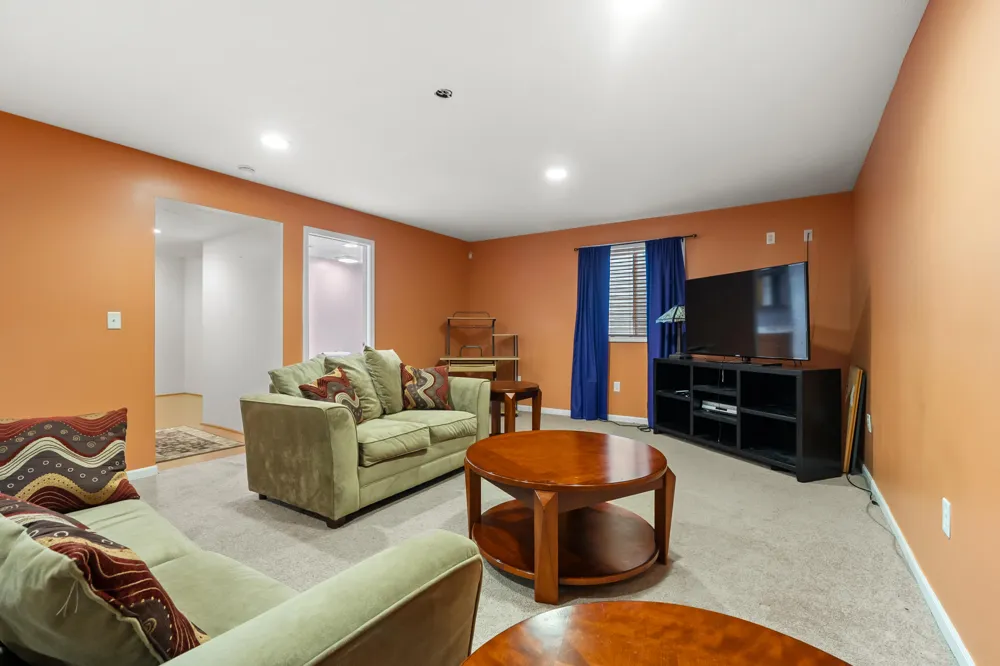 48655 Beulah Way Mattawan, MI 49071