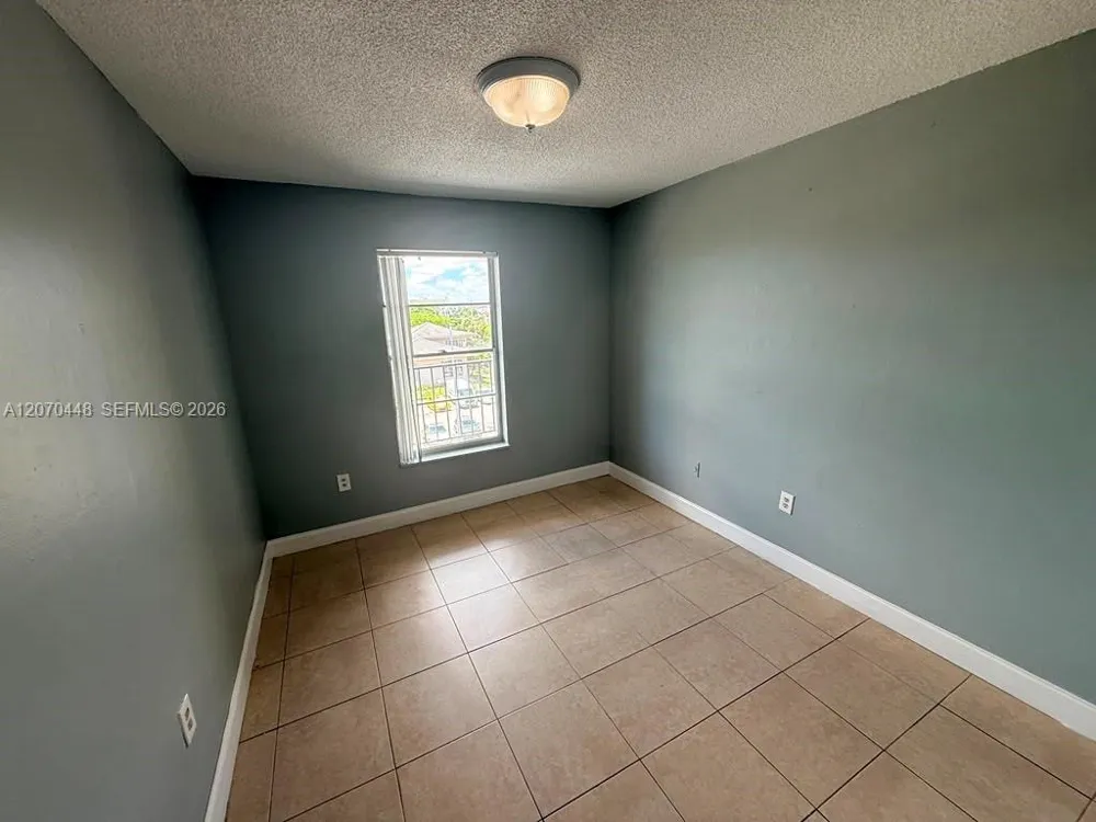 5775 W 20th Ave #402 Hialeah, FL 33012