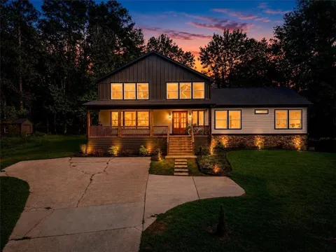 170 Lakeview Lane