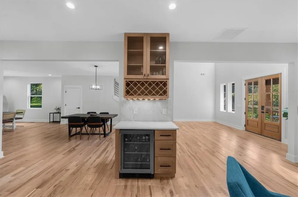 170 Lakeview Lane Fayetteville, GA 30214