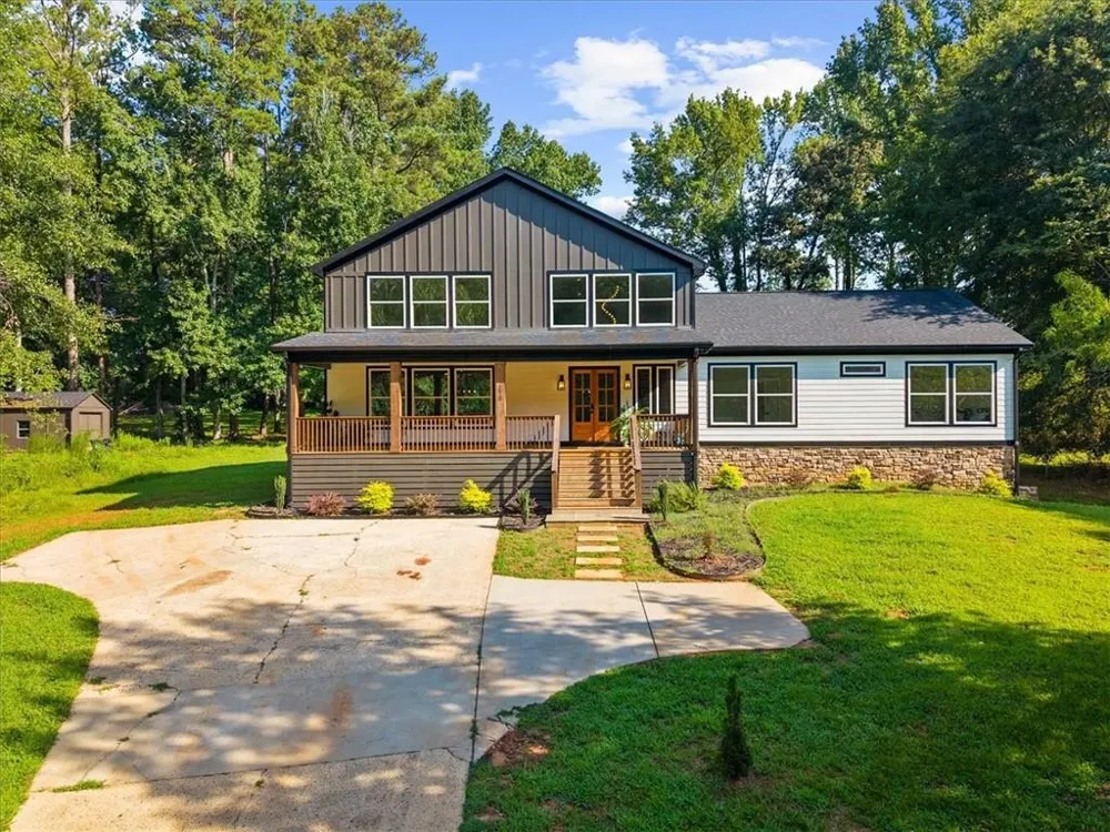 170 Lakeview Lane Fayetteville, GA 30214