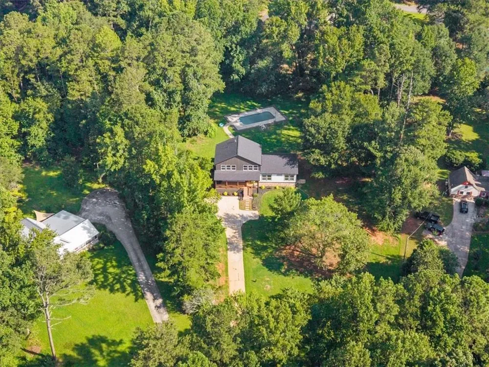 170 Lakeview Lane Fayetteville, GA 30214