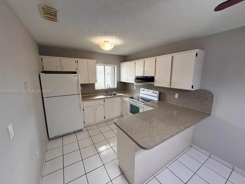 6278 W 22nd Ct #14 Hialeah, FL 33016